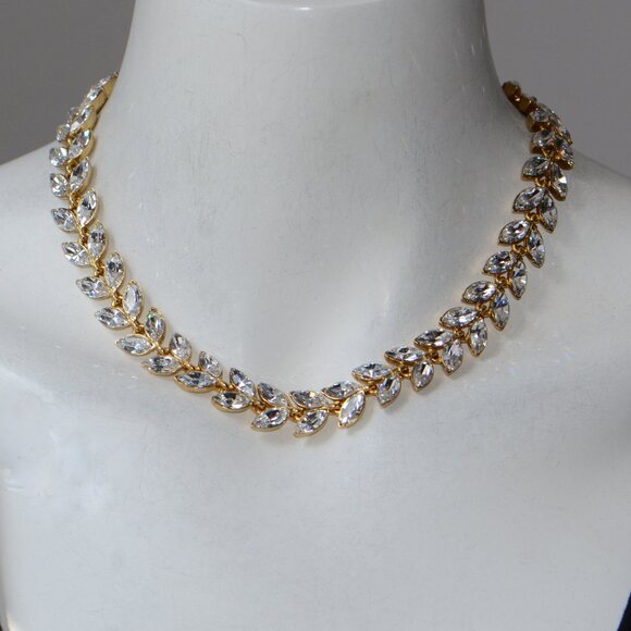 Oscar de la Renta Crystal Leaf Necklace - Picture 1 of 6